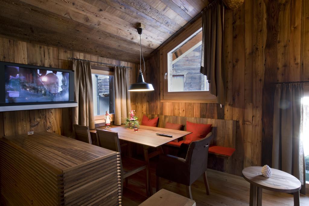 Chalet Z'Gogwaergji Zermatt Room photo